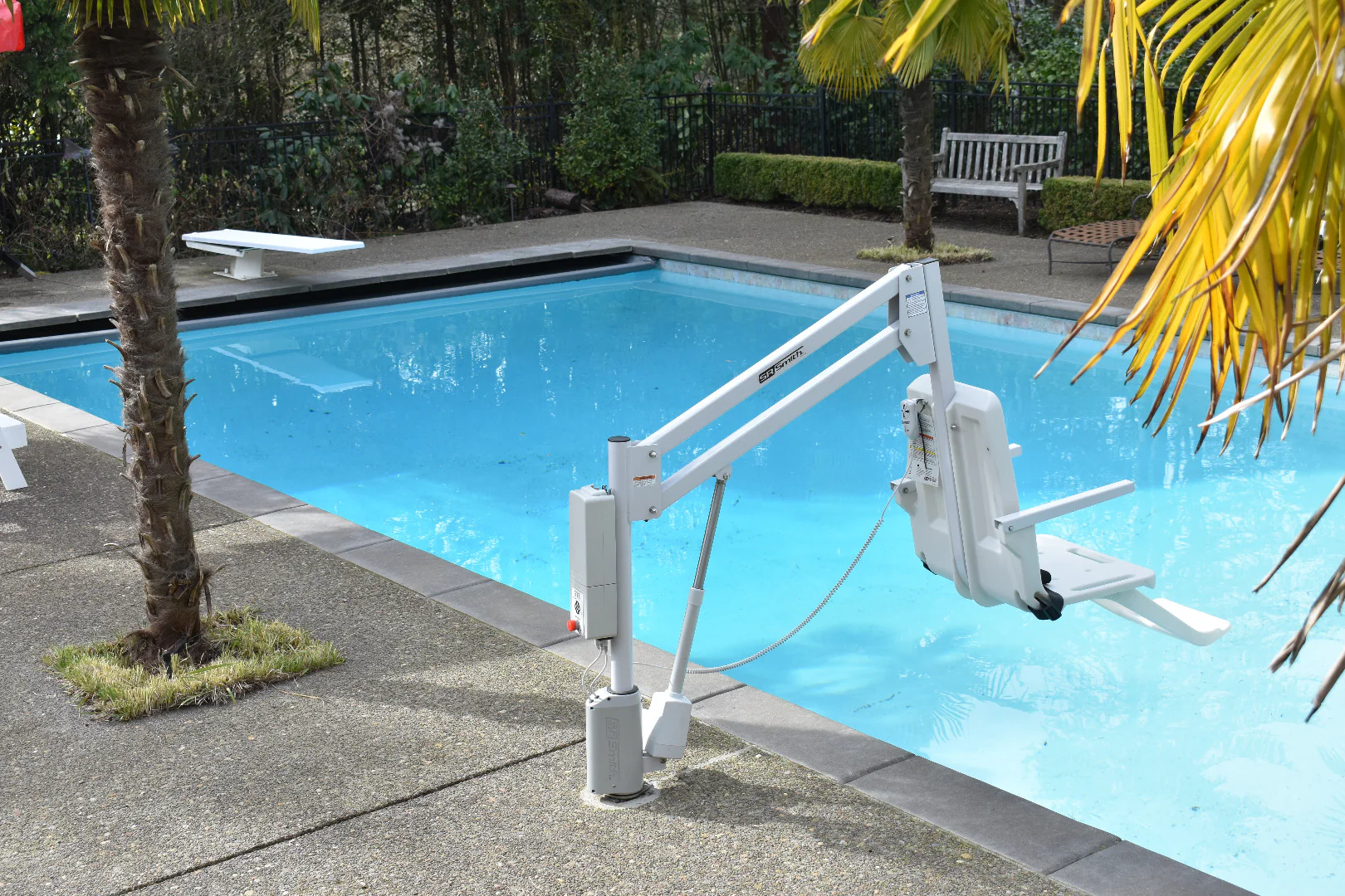SRS AXS2 Pool Lift, Gray Mist, No Anchor - Image 2